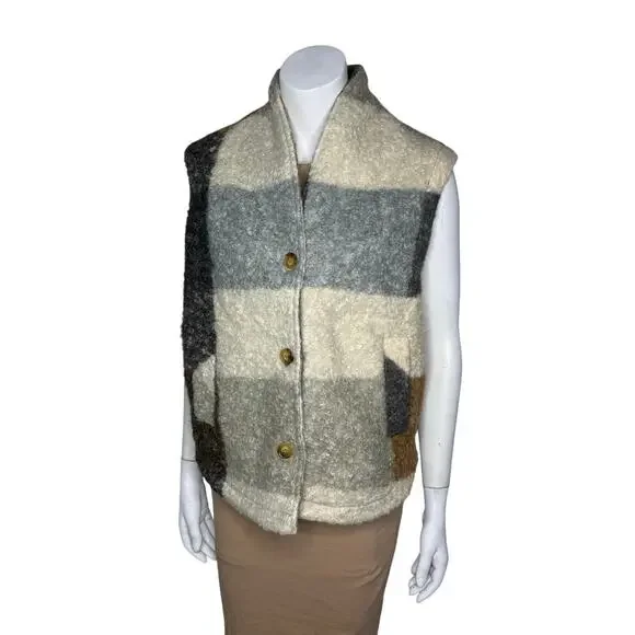 Blank NYC Vest Women’s Large Faux Shearling Colorblock Button Front CozyWoolLook - Picture 7 of 7